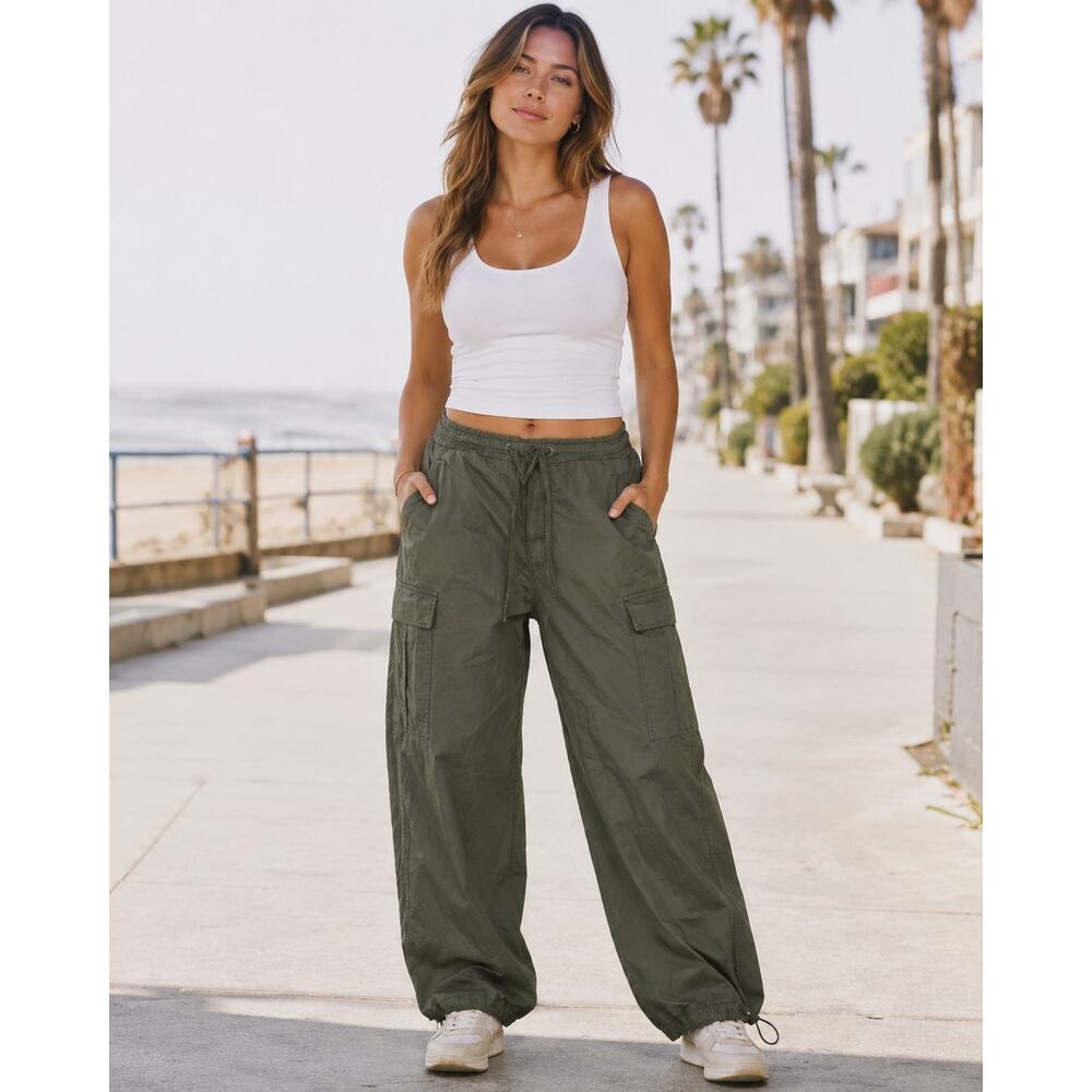 Good American Parachute Cargo Pants Drawstring Army Green (Fatigue) L NWT - Picture 2 of 10